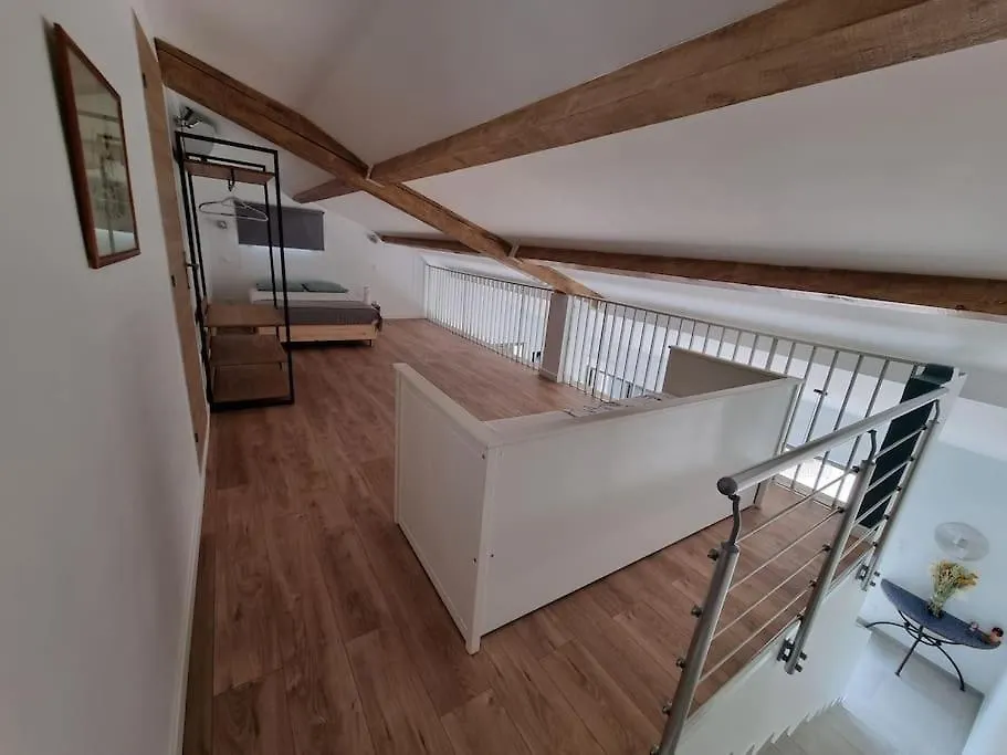 Holiday home Maison A St Mitre Saint-Mitre-les-Remparts